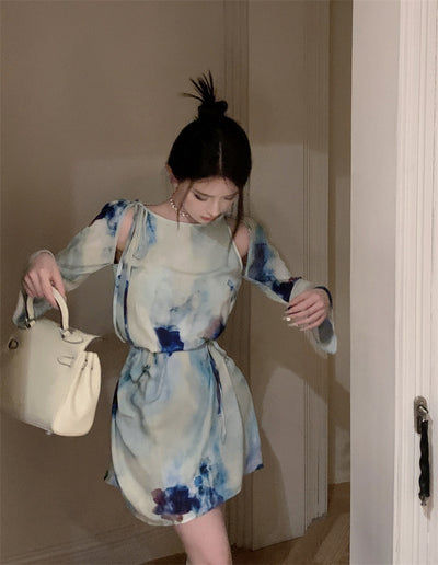 Robe Bleue Motifs Colorée Fleur Nuageux à Lacets Jisoo BlackPink Paris