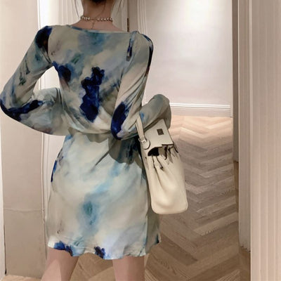 Robe Bleue Motifs Colorée Fleur Nuageux à Lacets Jisoo BlackPink Paris