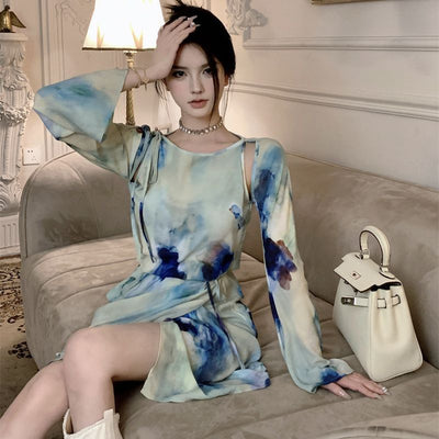 Robe Bleue Motifs Colorée Fleur Nuageux à Lacets Jisoo BlackPink Paris