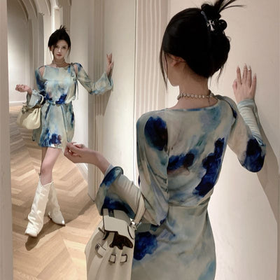 Robe Bleue Motifs Colorée Fleur Nuageux à Lacets Jisoo BlackPink Paris