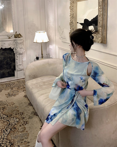 Robe Bleue Motifs Colorée Fleur Nuageux à Lacets Jisoo BlackPink Paris