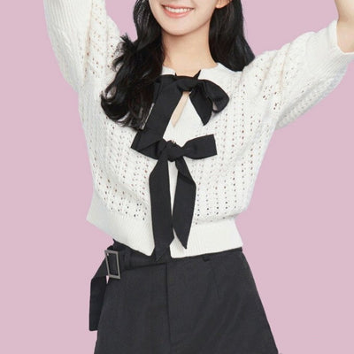 Gilet Blanc avec Deux Nœuds Cardigan Chic Rei Ive Photoshoot Dispatch