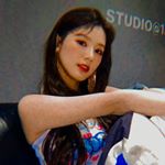 Miyeon Crop Top Unbothered Cloud Nuages Coeur KDA More G Idle Mode Kpop