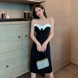 Robe Noire fendue Dentelles et Bretelles Blanches Rose BlackPink X Vogue Korea Kpop