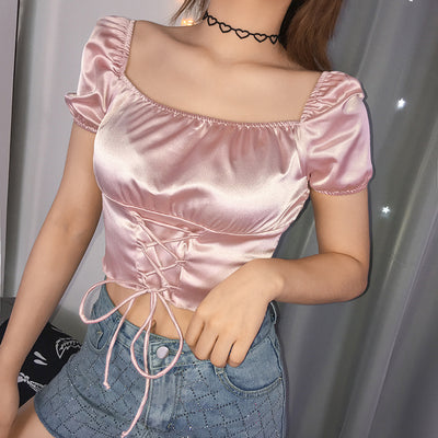 Crop Top Rose Satin Corset Lacet Blouse Courte YooA Oh My Girl Mode Kpop