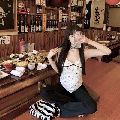 Crop Top Tricot Blanc avec Detail Noir Momo Twice Mode Femme Kpop