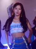 Miyeon Crop Top Unbothered Cloud Nuages Coeur KDA More G Idle Mode Kpop