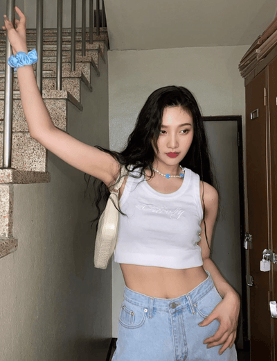 Débardeur Curetty Joy Red Velvet Top Brodé en Coton Blanc Kpop Mode