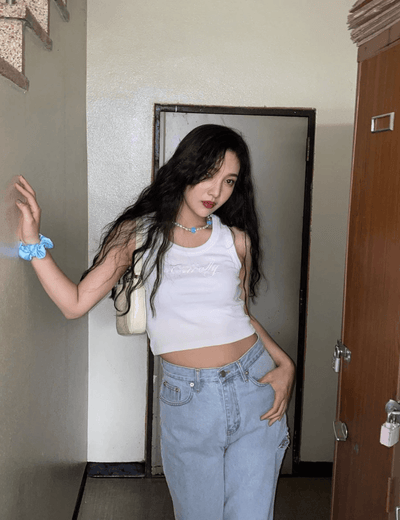 Débardeur Curetty Joy Red Velvet Top Brodé en Coton Blanc Kpop Mode