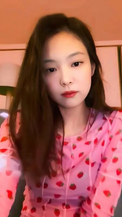 Haut À Manches Longues Transparent Fraises Jennie Kim BlackPink