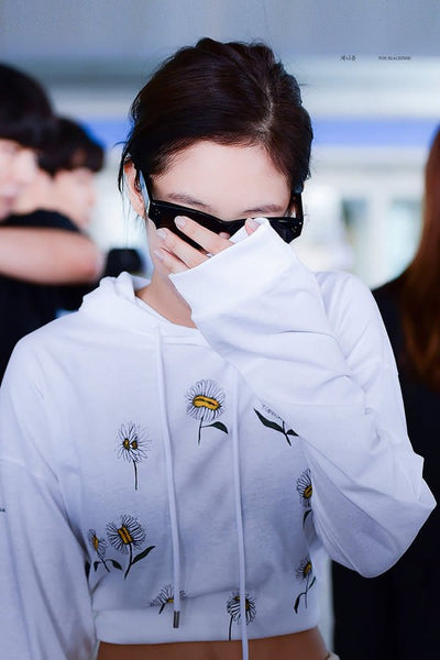 Hoodie Blanc Sweatshirt ample imprimé Marguerites Fleur Jennie BlackPink