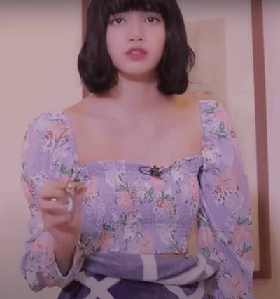 Chemisier Court à Fleurs Nombril et Manches Bouffantes Lisa BlackPink