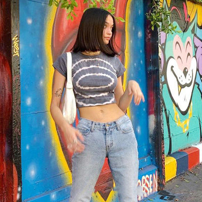 Crop Top Gris Charbon Vortex Psychédélique Jennie BlackPink T-Shirt Sexy