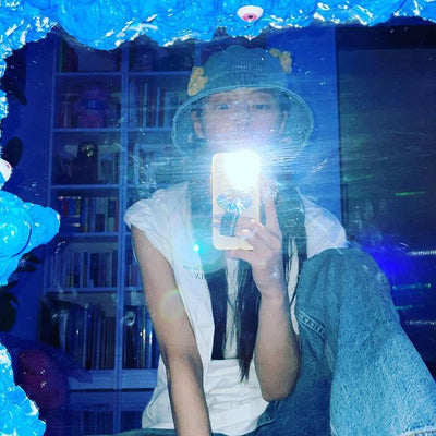 Bob en Jean Avec Ours en Peluche Dessus YooA Oh My Girl Chapeau Mignon