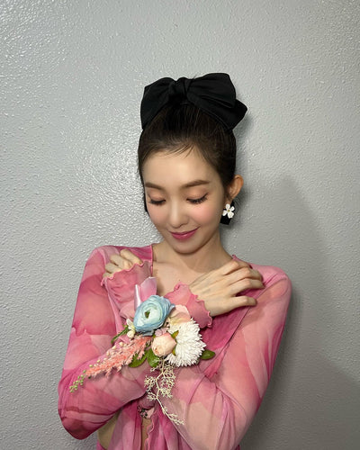 Boucles D'oreilles Fleur 4 Pétales Irene Red Velvet Feel My Rythm MV Kpop