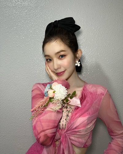 Boucles D'oreilles Fleur 4 Pétales Irene Red Velvet Feel My Rythm MV Kpop