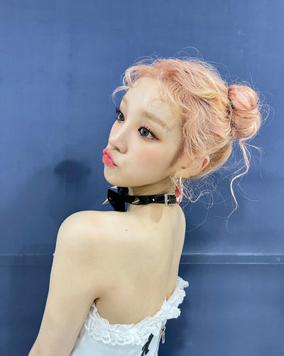 Bracelet Tete de Mort avec Chaînes doigts Bagues Yuqi I Dle Tomboy Rock