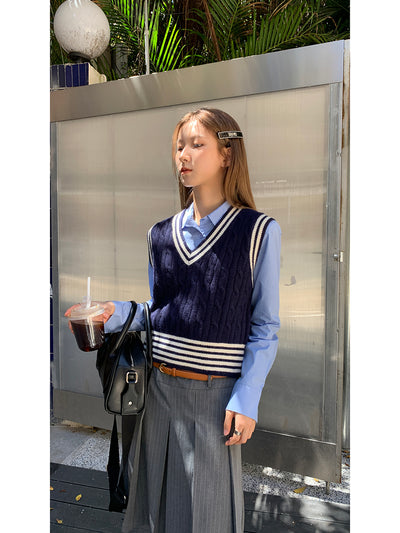 Pull Crop Col V Sans Manches Rayures Blancs à Torsades Wendy RedVelevet