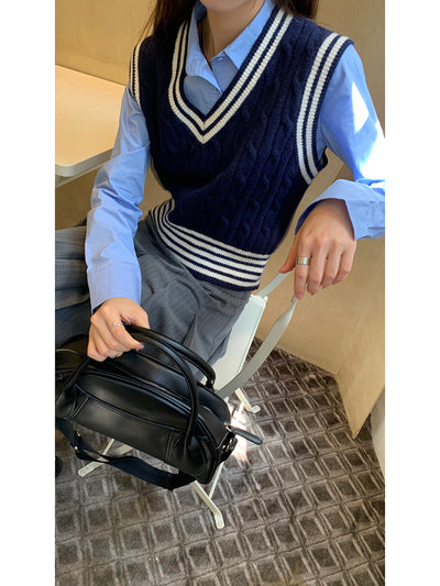 Pull Crop Col V Sans Manches Rayures Blancs à Torsades Wendy RedVelevet