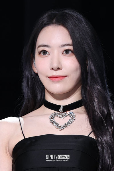 Collier Coeur Grande Taille Bijou Sakura LE SSERAFIM Fearless MV Kpop