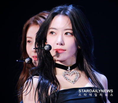 Collier Coeur Grande Taille Bijou Sakura LE SSERAFIM Fearless MV Kpop