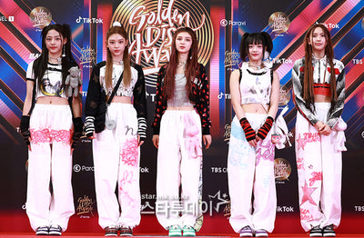 Collier Etoile Filante avec Filaments Strass NewJeans Mode Kpop Bijou