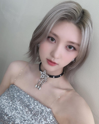 Collier Etoile Filante en Strass Cuir Noir Gaeul Ive Kpop Bangkok Mode