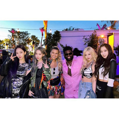 Crop Top Blanc Ailes Papillon Rayures Noires Ningning Aespa Coachella