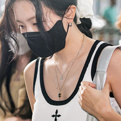 Crop Top Blanc et Noir Croix Style Casual Seulgi Red Velvet Mode Kpop