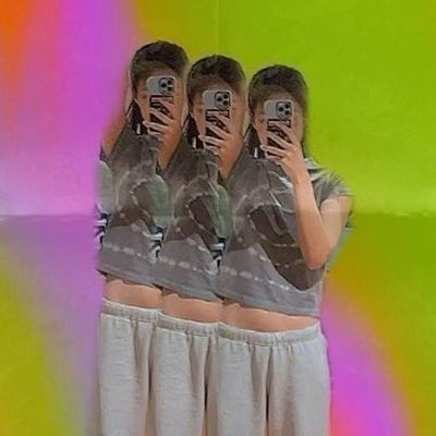 Crop Top Gris Charbon Vortex Psychédélique Jennie BlackPink T-Shirt Sexy