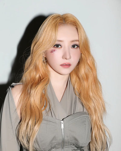 Crop Top Kaki à Lacets Mode Kpop Sexy Sua Dreamcatcher Concept Image