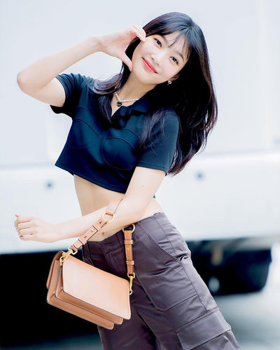 Crop Top Manches Courtes Coutures Apparentes Joy Red Velvet Mode Femme