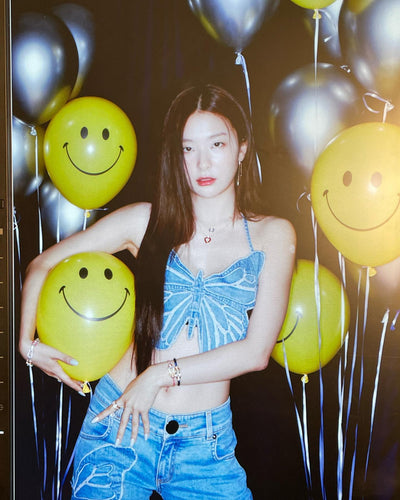 Crop Top Papillon Jean Bretelles Sexy Seulgi RedVelvet Vogue Korea Kpop