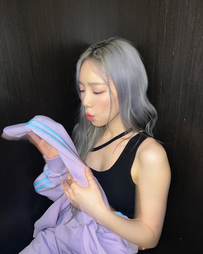 Crop Top Sport Femme Noir Épaules Dénudées Bretelles Diagonales Taeyeon
