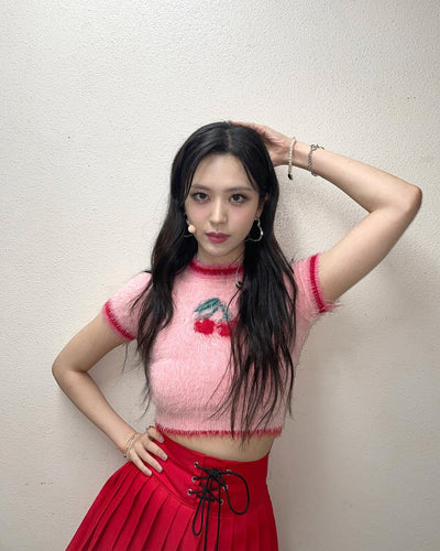 Crop Top Sweat Cerise Rose IL IRRIS Simply Kpop Contour Mode Femme Coree