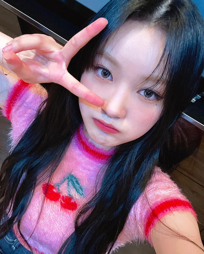 Crop Top Sweat Cerise Rose Miso DreamNote Mode Coreenne Kpop Mnet