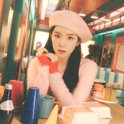 Ensemble Rose à Coeur Cardiguan Jupe à Franges Irene Red Velvet SMCU Express