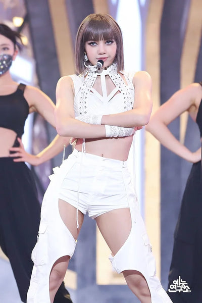 Ensemble Scène Lisa Haut et Pantalon Blanc LALISA BlackPink Show Music Core