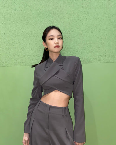 Ensemble Tailleur Haut Pantalon Gris Veste Dos Nu Jennie Jentle Home