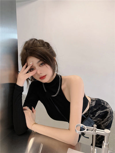 Crop Top Noir Manche Unique Epaule Nue Rond Sakura LE SSERAFIM Kpop Mnet