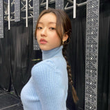 Haut Slim Tricot Bleu Col V Avec Collier Ras de Cou Yooa Oh My Girl