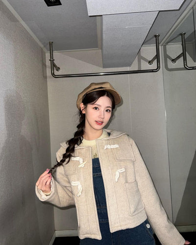 Manteau Automne Court Boutons en corne et corde Miyeon Gossip Idle NOW