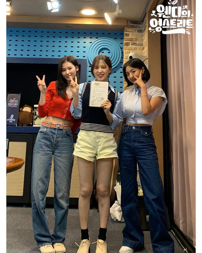 Pull Crop Col V Sans Manches Rayures Blancs à Torsades Wendy RedVelevet