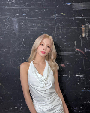 Robe Blanche Effet Voile Satin Sexy Elegante Miyeon G I Dle Nxde Mode