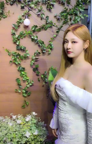 Robe Bustier Blanche à Volants Plissée NingNing Aespa SMCU Express Live