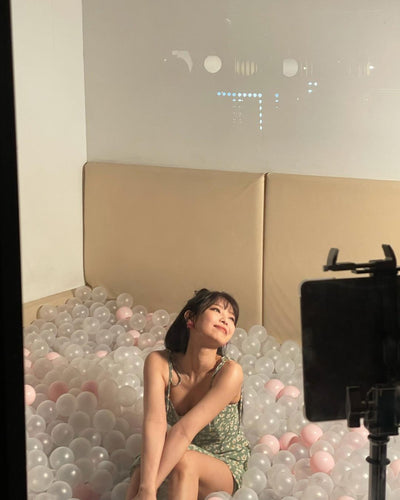 Robe mi-longue Verte Femme avec Motif Fleurs et Fentes Jennie BP