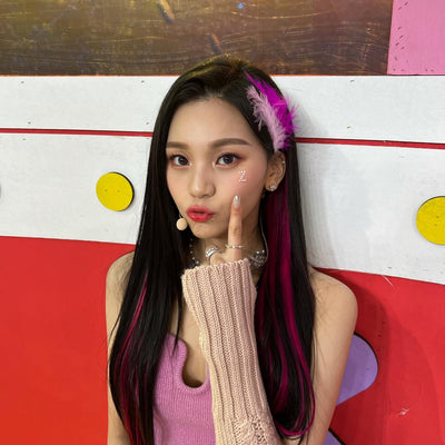 Robe Slim Bustier en V Rose Umji Viviz Bop Bop Inkigayo SBS Kpop Mode