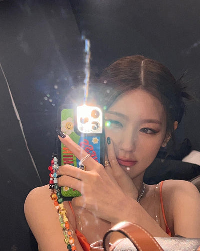 Robe Unie Orange Plissée Satin Lacets Miyeon G Idle Kpop Mode Femme