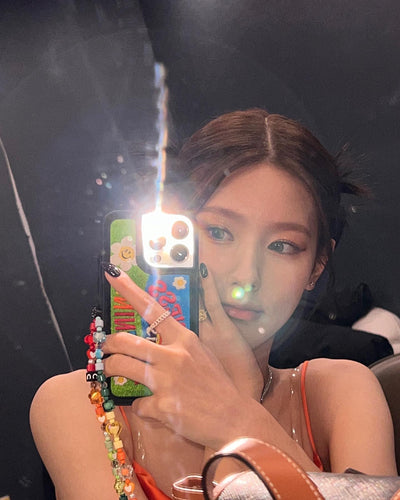 Robe Unie Orange Plissée Satin Lacets Miyeon G Idle Kpop Mode Femme