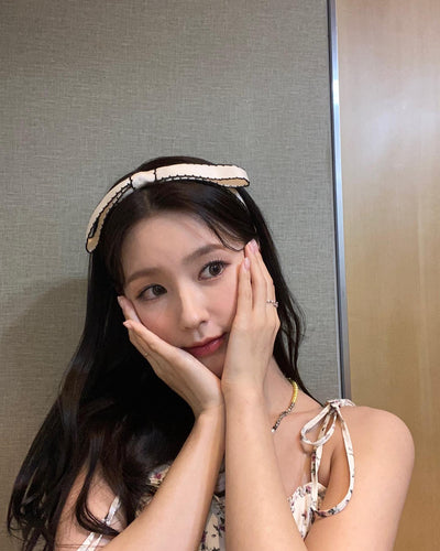 Serre Tete Bandeau Grand Noeud Blanc Miyeon G I Dle MC MCountdown KPOP